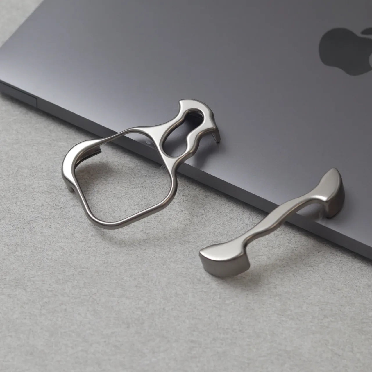 Titanium-Style Zinc Alloy Luxury Case for iPhone 15/14/13 Series